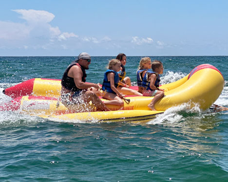 Gulf-Shores-banana-boat-rides-gulf-shores-Ikes-Beach-Service